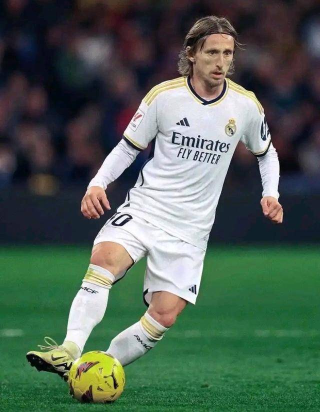 成魔咒？此前取得NBA杯冠军的雄鹿和湖人均在次年止步小组赛