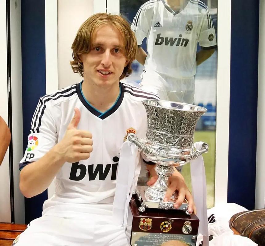 手感火热！小波特半场三分7中4，狂砍22分，带队领先对手